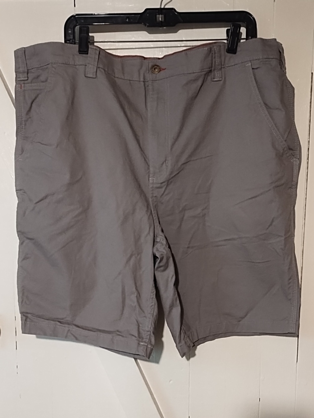 Like New Size 46" WaistMen's Flat Front Gray Chino Shorts - Casual Everyday Wear
